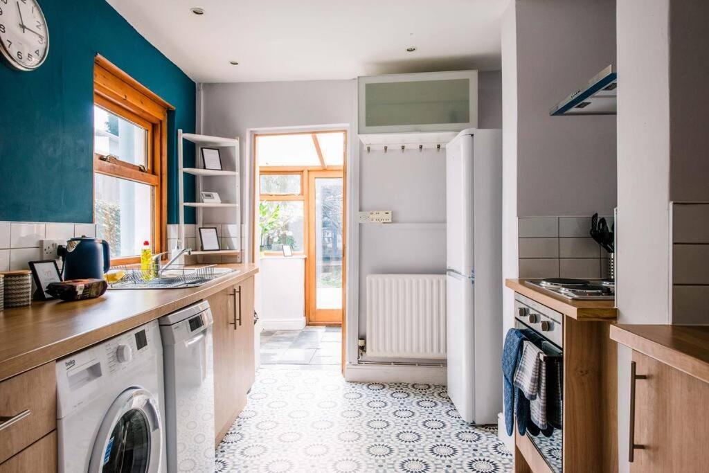 Gorgeous Victorian House Sleeps 6 In Cardiff Villa Dış mekan fotoğraf